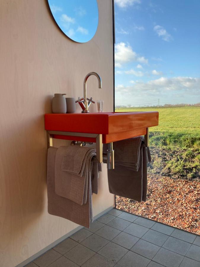 Tiny House Van Hoogspanning Naar Ontspanning Wirdum المظهر الخارجي الصورة