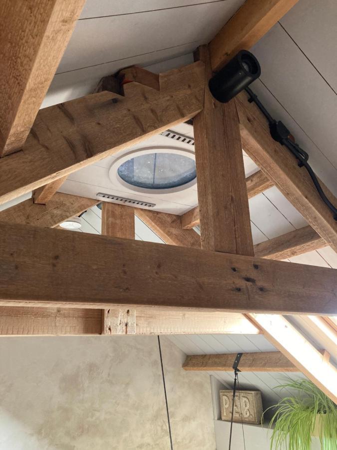 Tiny House Van Hoogspanning Naar Ontspanning Wirdum المظهر الخارجي الصورة