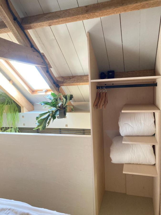 Tiny House Van Hoogspanning Naar Ontspanning Wirdum المظهر الخارجي الصورة